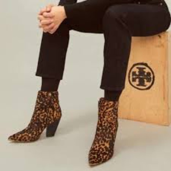 NWT Tory Burch Authentic Lila Ankle Bootie Calf Hair Barbados Leopard Size 6M - Picture 10 of 16